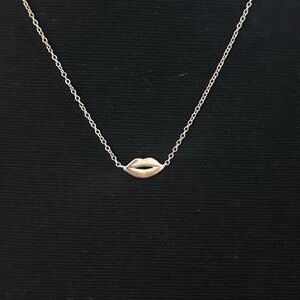 925 Silver Kiss Lip Pendant Necklace Adjustable Length 16-18”